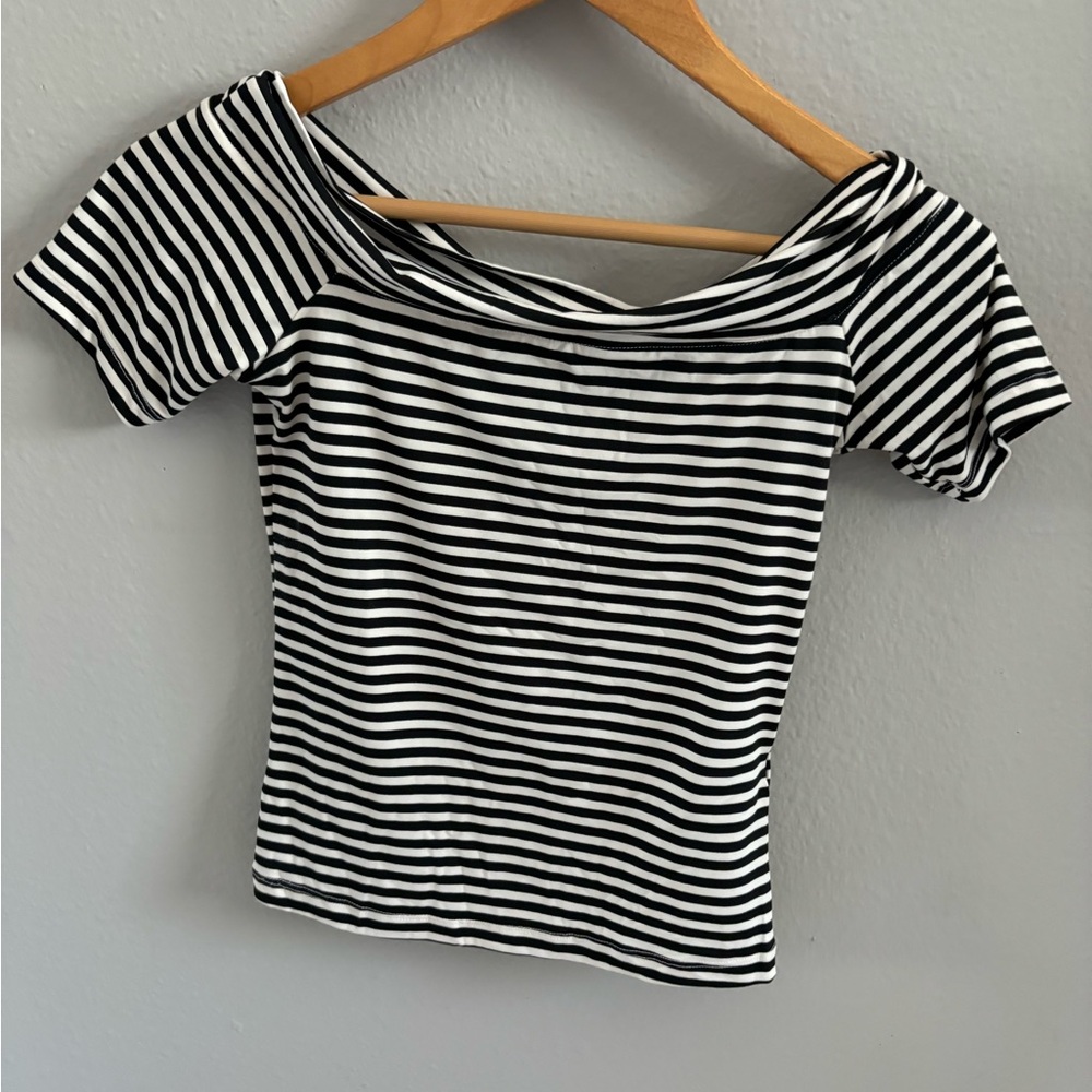 Zara striped shorts off the shoulder
